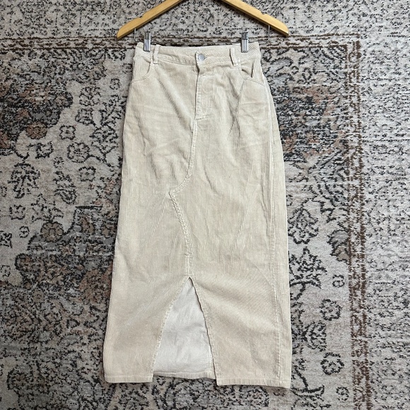 Zara Front Slip Corduroy Midi Skirt in Cream Color Size XS - Picture 1 of 8